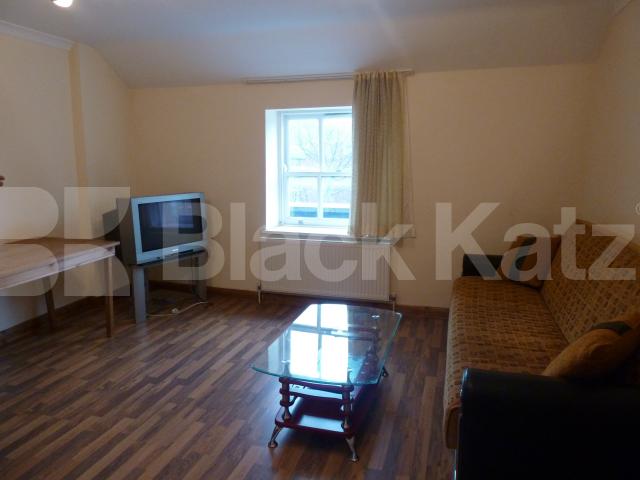 			NEW INSTRUCTION , 1 Bedroom, 1 bath, 1 reception Flat			 OLD STREET EC1V 9BD, OLD STREET  